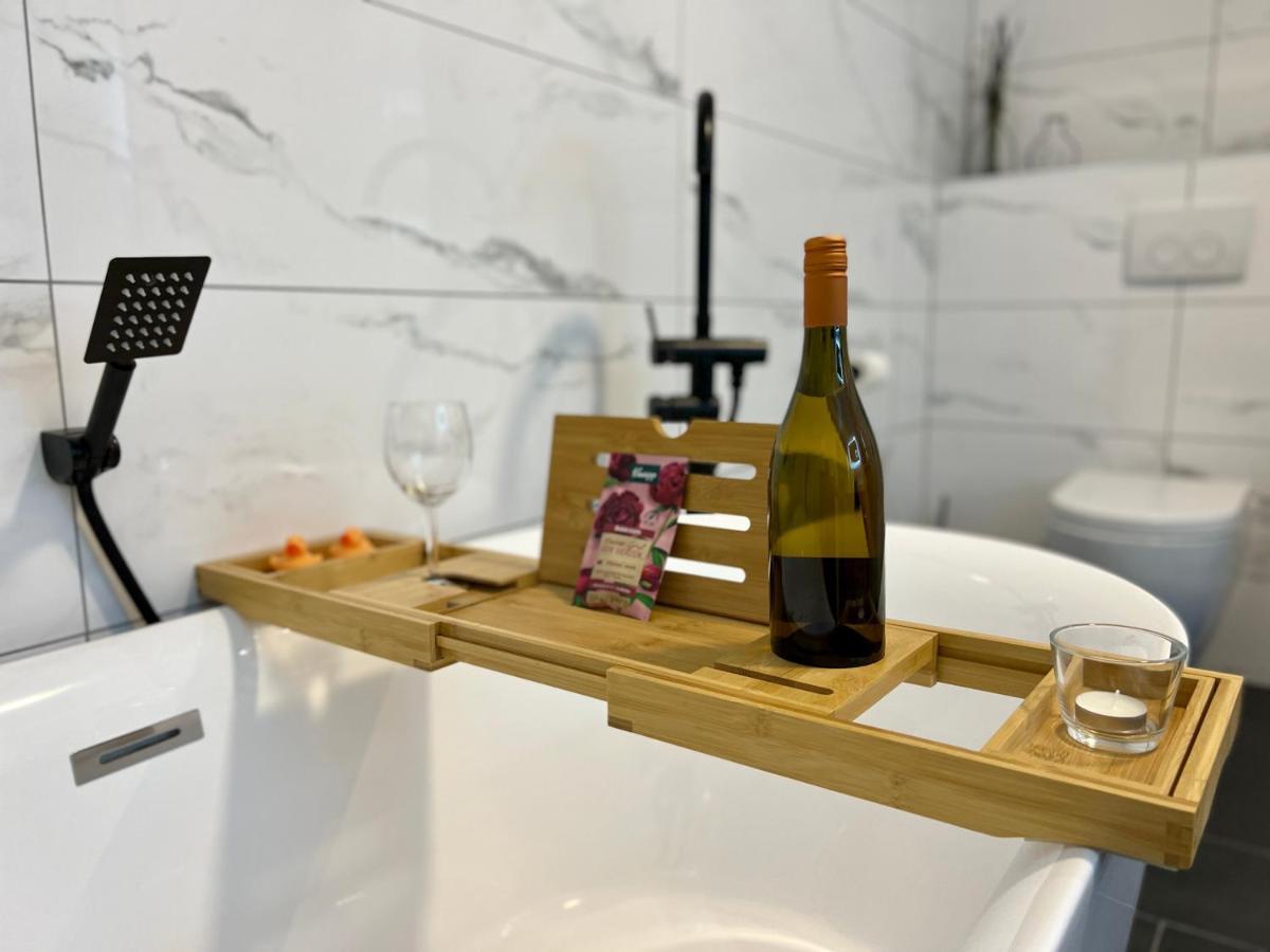 בוסן-אקלהאוזן Junipro Luxury Apartments מראה חיצוני תמונה