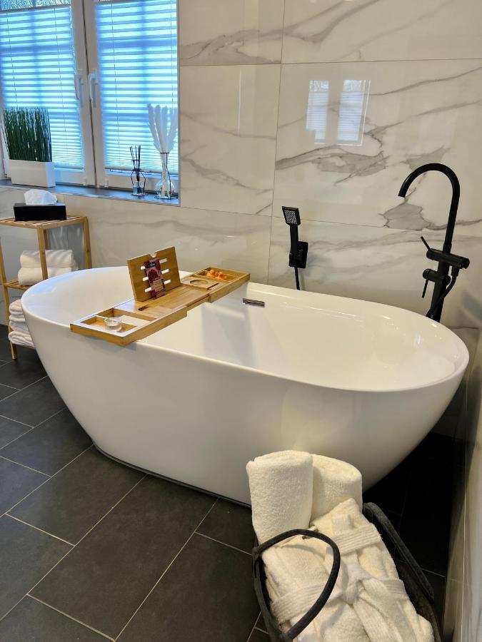 בוסן-אקלהאוזן Junipro Luxury Apartments מראה חיצוני תמונה